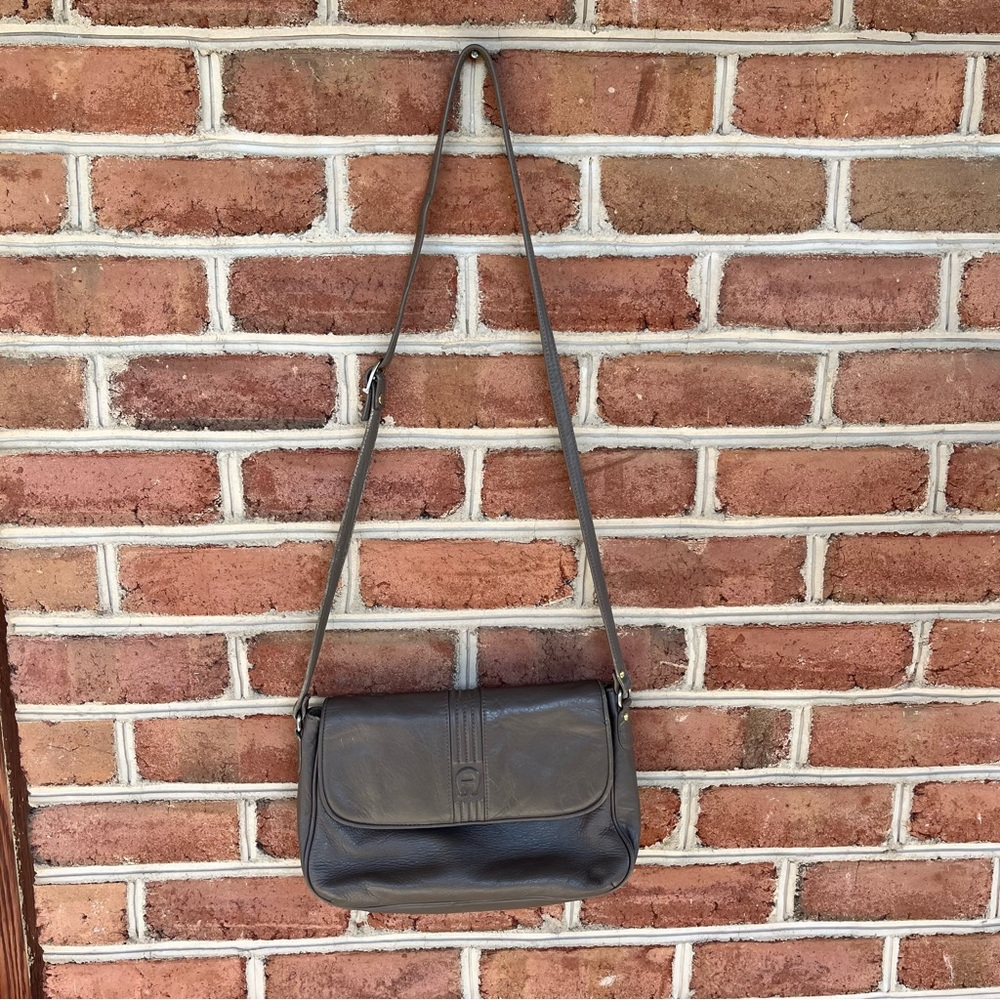 ETIENNE AIGNER ~ Vintage Taupe Purse